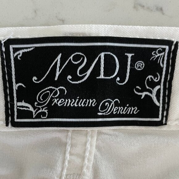 NYDJ Premium Denim Style #P1500 5 Pocket MRise Straight Leg w Flare White Sz 8P - Picture 8 of 12